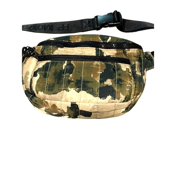 New Free People Camo Sling Bag - Picture 3 of 10